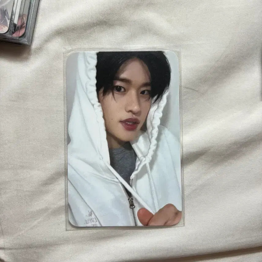 [BUNJANG] RIIZE Sohee Hoodie Zip-up MD Photocard / 라이즈 소희 후드집업 MD 포카 양도