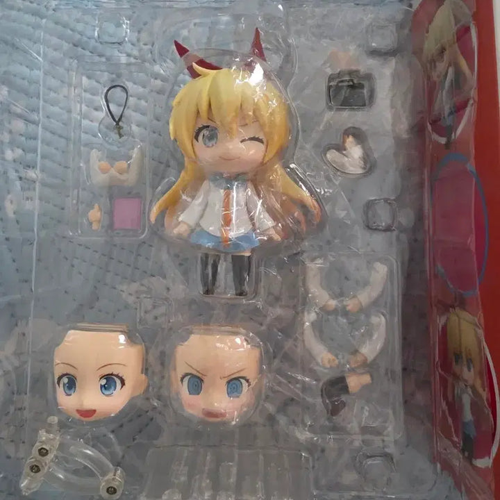 [BUNJANG] Nendoroid 421 Chitoge Figure / 넨도로이드 421 치토게