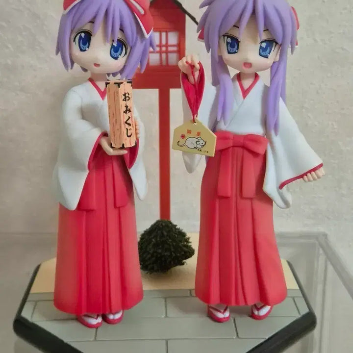 [BUNJANG] Lucky Star Kagami Hiiragi Twin Figure / 러키스타 카가미 츠카사 쌍둥이 피규어