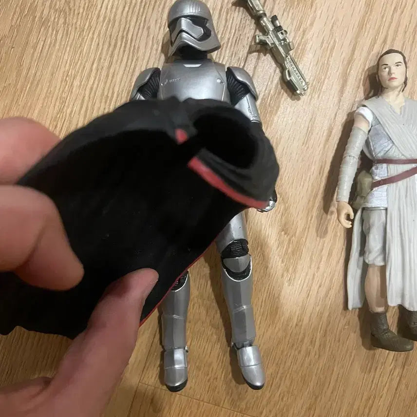 [BUNJANG] Star Wars Black Series Captain Phasma &amp; Rey Figure Bundle / 스타워즈 블랙시리즈 캡틴 파즈마 &amp; 레이 일괄판매