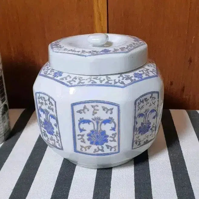 [BUNJANG] Retro Vintage Ceramic Box with Lid / ++레트로 고전 빈티지 도자기합