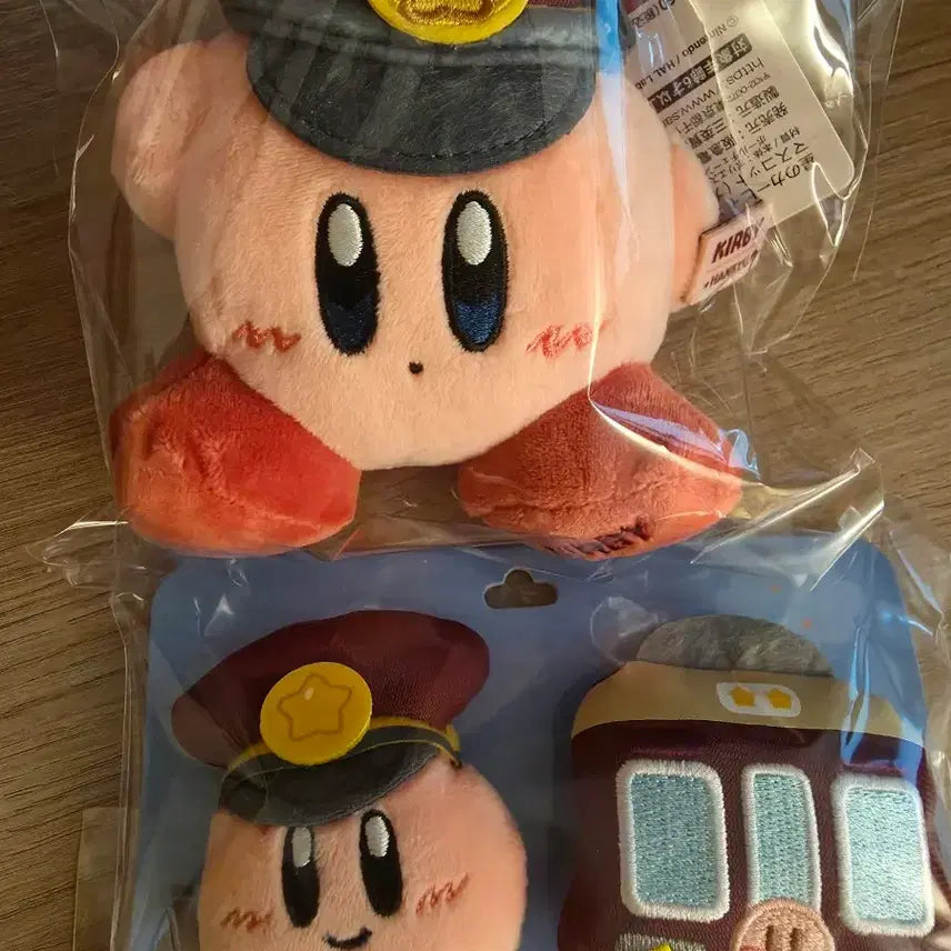 [BUNJANG] Kirby Plush Doll &amp; Badge Bundle Set / 별의 커비 한큐 인형 뱃지