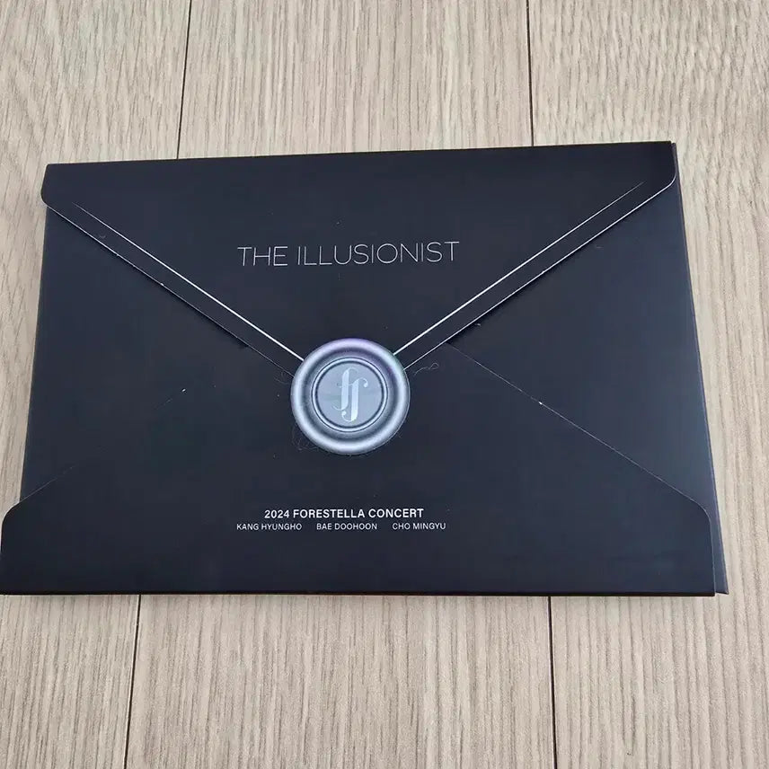 [BUNJANG] Forestella The Illusionist Official MD Postcard Set / 포레스텔라 더 일루셔니스트 공식 MD 엽서세트 15장(시브2024  2028스티커 한 장드려요)