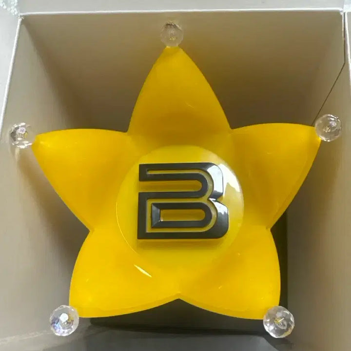 [SOLD OUT] [BUNJANG] BIGBANG Official Lightstick V4 Black / 빅뱅 응원봉 V4 블랙