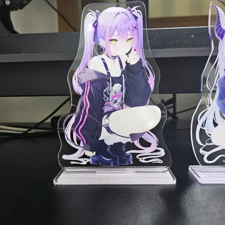 [BUNJANG] Hololive Tokoyami Towa &amp; Laplace Darkness Acrylic Standee (Bundle Set) / (일괄) 홀로라이브 c102 토코야미 토와, 라플라스 다크니스 아크릴 스탠드