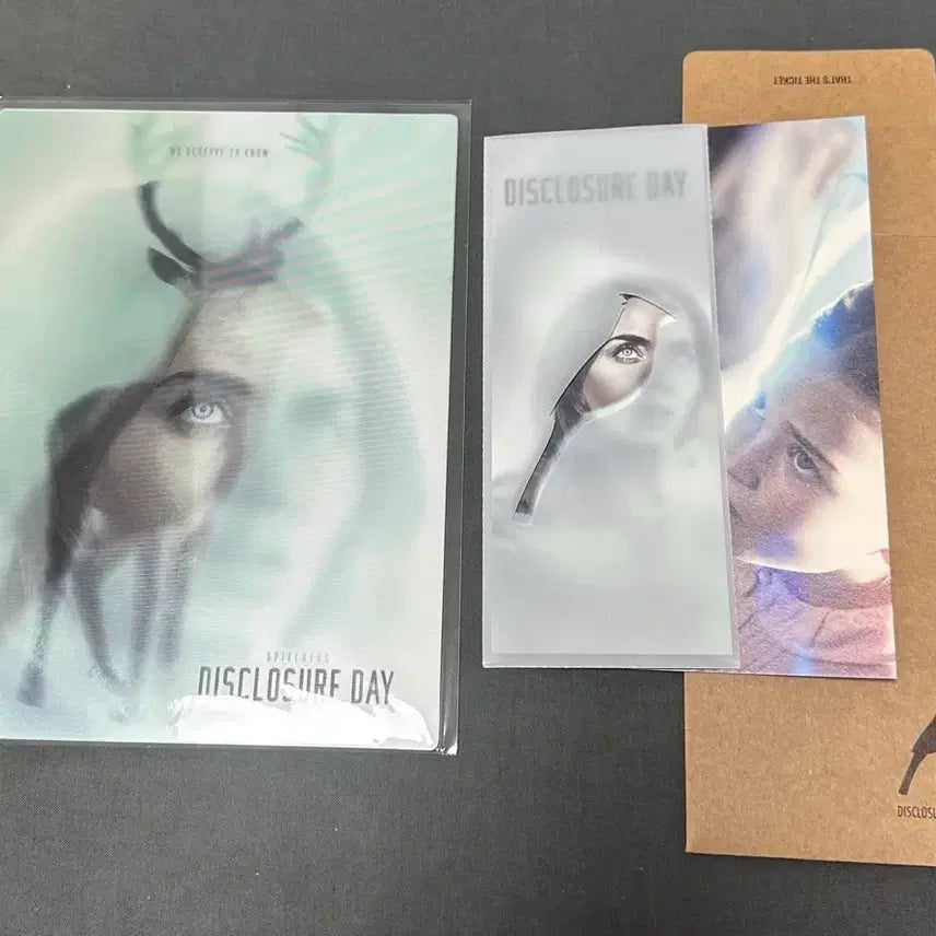 [BUNJANG] Disclosure Day CGV TTT Lenticular Postcard POB Set / 디스클로저 데이 CGV TTT + 렌티큘러 엽서 특전 세트 판매