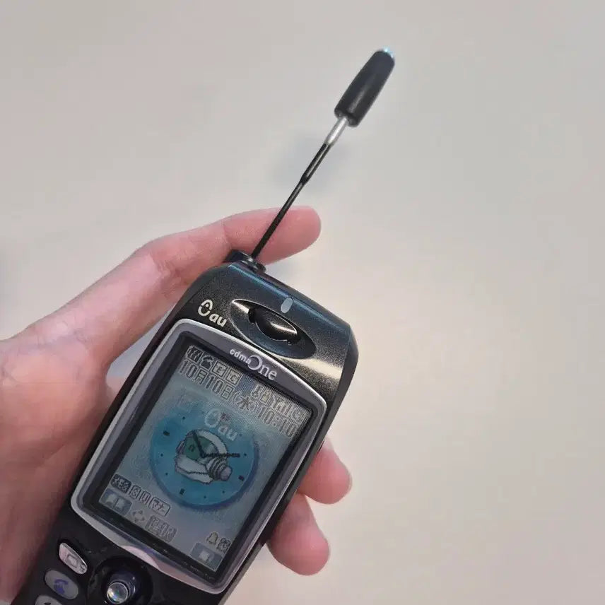 [BUNJANG] Y2K Japanese Flip Phone Mockup Model / 일본 고전 y2k au 바형 일본 핸드폰 모형폰 목업폰