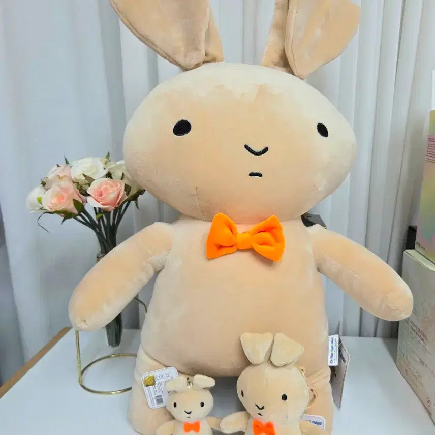[BUNJANG] Large Glass Rabbit Plush 67cm / 유리 토끼 대형 인형 67cm 새상품