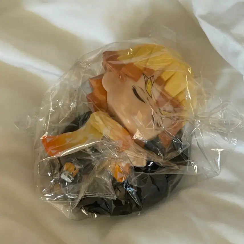 [BUNJANG] Demon Slayer Zenitsu Figure / 귀멸의 칼날 젠이츠 피규어
