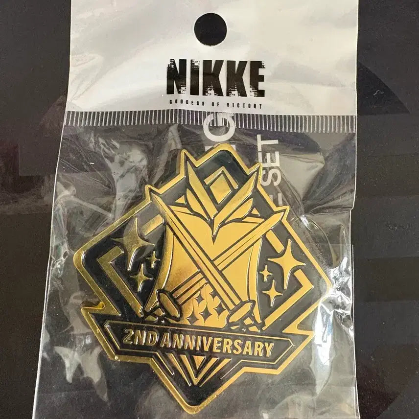 [BUNJANG] NİKE 2nd Anniversary Badge / 니케 2주년 뱃지