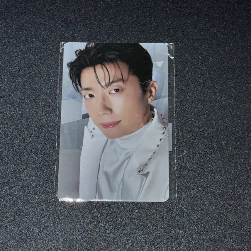 [BUNJANG] 2PM Jun. K Concert Lucky Draw Photocard (Unsealed) / 2pm 콘서트 장우영 특전 포카 포토카드 미개봉 새상품