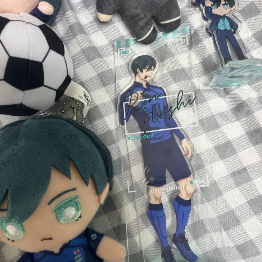 [BUNJANG] Blue Lock Isagi Yoichi Signed Acrylic Stand &amp; Plush Doll Bundle / 블루록 이토시 린 사인 아크릴, 누이 일괄