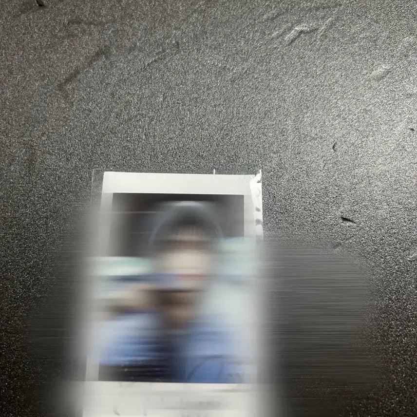 [BUNJANG] QWER Training Wear Signed Polaroid / QWER 트레이닝복 락케이션 싸폴 싸인폴라로이드 판매