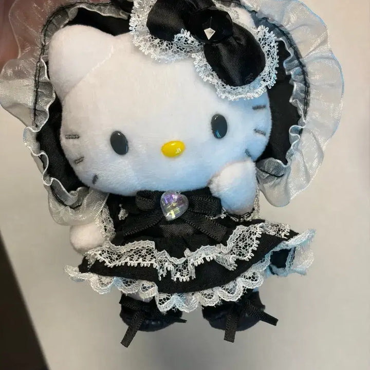 [BUNJANG] Sanrio Hello Kitty Lovely Frill Series Lolita Mascot Doll Keychain / 산리오 키티 러블리 프릴 시리즈 로리타 마스코트 인형 키링