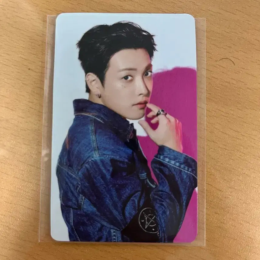 [BUNJANG] ATEEZ BAD Japan HMV POB Hongjoong Photocard / 에이티즈 BAD 일본 HMV특전 홍중