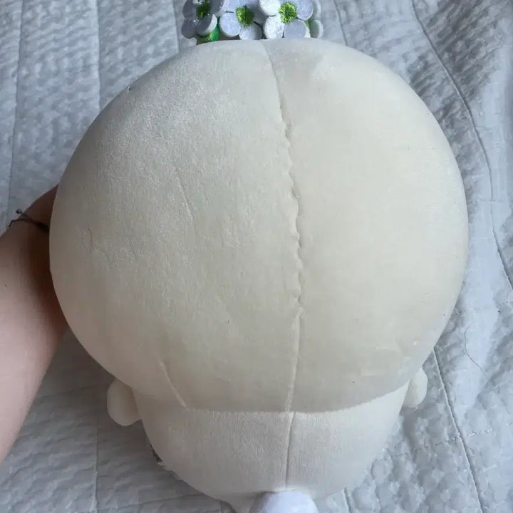 [BUNJANG] Chiikawa Usagi Medium Flower Crown Plush / 치이카와 먼작귀 우사기 중형 꽃 왕관 인형
