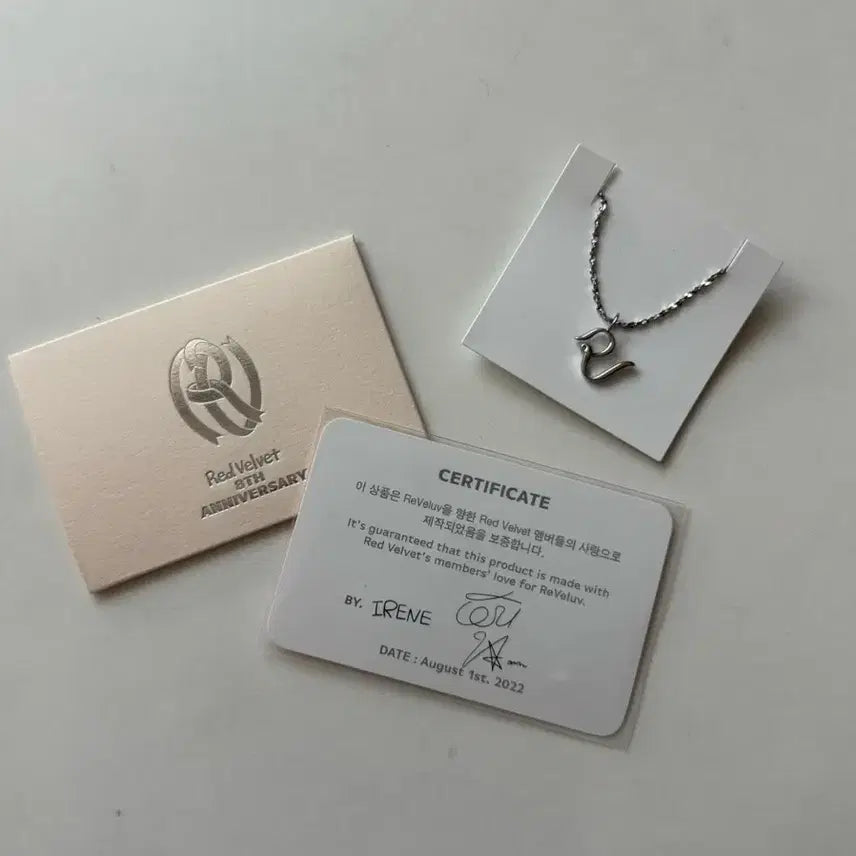 [BUNJANG] Red Velvet Irene 8th Anniversary MD Necklace Photocard / 레드벨벳 아이린 8주년 엠디 넥클리스 목걸이 포카