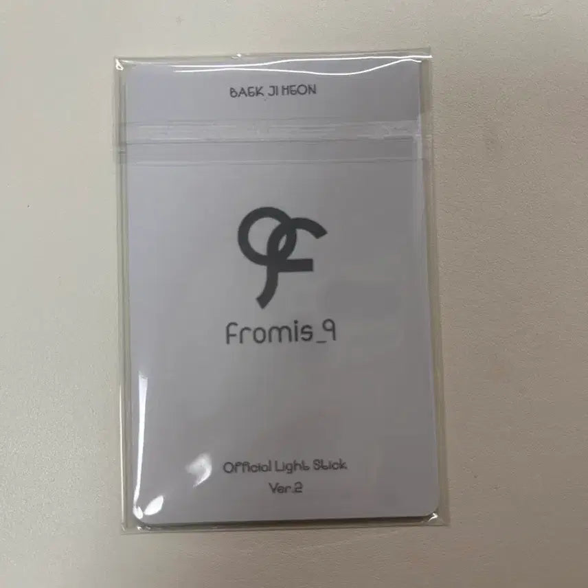 [BUNJANG] fromis_9 Cheer Stick Version 2 Photocard Bundle Set Sealed / 프로미스나인 응원봉 버전2 포토카드 미개봉 일괄