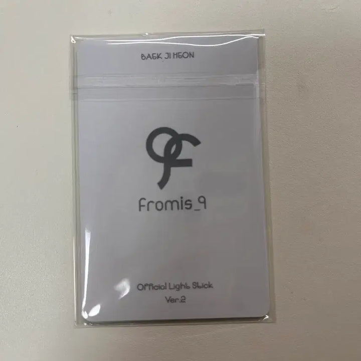 [BUNJANG] fromis_9 Cheer Stick Version 2 Photocard Bundle Set Sealed / 프로미스나인 응원봉 버전2 포토카드 미개봉 일괄