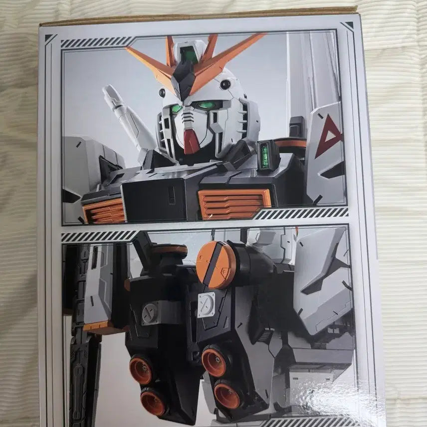 [BUNJANG] Ichiban Kuji A Prize V Gundam Bust Figure (Sealed) / 이치방쿠지 A상 V건담 흉상 미개봉