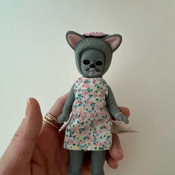 [BUNJANG] Madame Alexander "Little Miss Muffet" Doll / 맥마담 늑대소녀