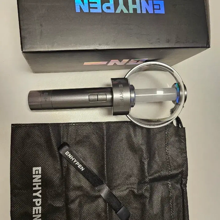 [BUNJANG] ENHYPEN Lightstick Ver.1 / 엔하이픈 응원봉 Ver1 (포카 없음,건전지 필요)