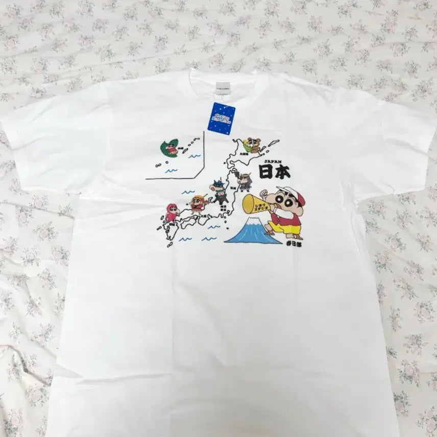 [BUNJANG] Crayon Shin-chan Kasukabe Town Rare T-Shirt L / (레어) 카스카베 짱구마을 짱구 티셔츠 L