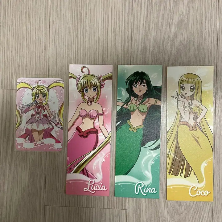 [BUNJANG] Peach Peach Pitch Cafe Merchandise Lucky Draw Photocards (Lucia, Lina, Coco) / 피치피치핏치 카페 굿즈 판매