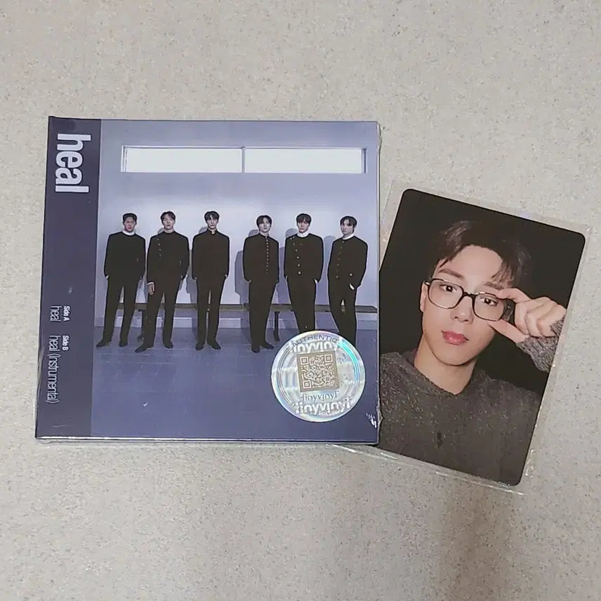 [BUNJANG] Monsta X Unfold Mini LP Vinyl (Sealed) + Shownu Nerd Photocard / 몬스타엑스 언폴드 미니 lp 바이닐 미개봉+너드포카 셔누