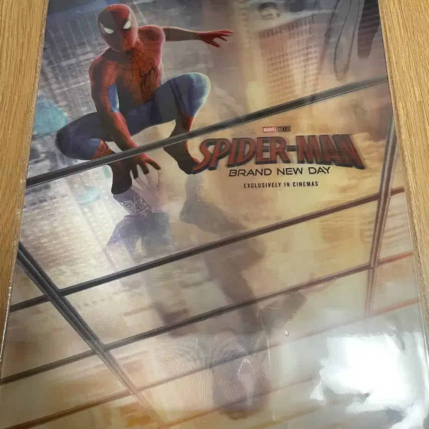 [BUNJANG] Spider-Man Brand New Day Poster, Pin Badge, Ultra Moment Label Bundle / 스파이더맨 브랜드뉴데이 특전 (포스터, 핀뱃지, ultra moment label)