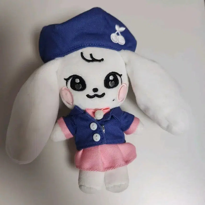 [BUNJANG] IVE Cherry Jang Wonyoung MiniB Uniform Doll Limited Edition / 아이브 미니브 교복 스쿨팝업 체리 장원영 인형 한정판