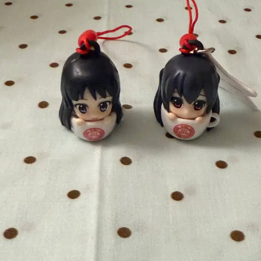 [BUNJANG] K-ON! Mio Akiyama &amp; Azusa Nakano Keychain Set / 케이온 아키야마 미오 나카노 아즈사 키링 고전 일괄