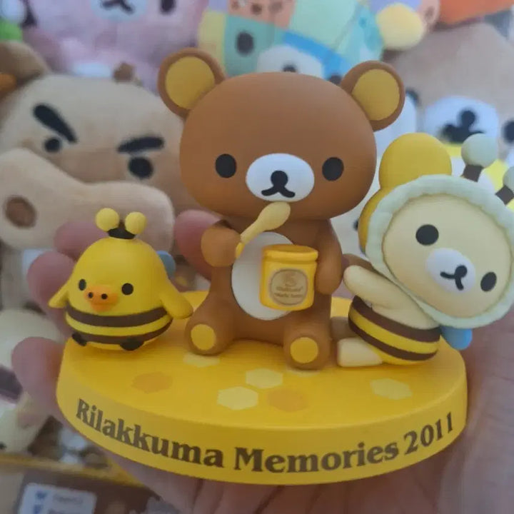 [BUNJANG] Rilakkuma Merries 2011 Honey Bee Figure / 리락쿠마 메로리즈 2011 꿀벌 피규어