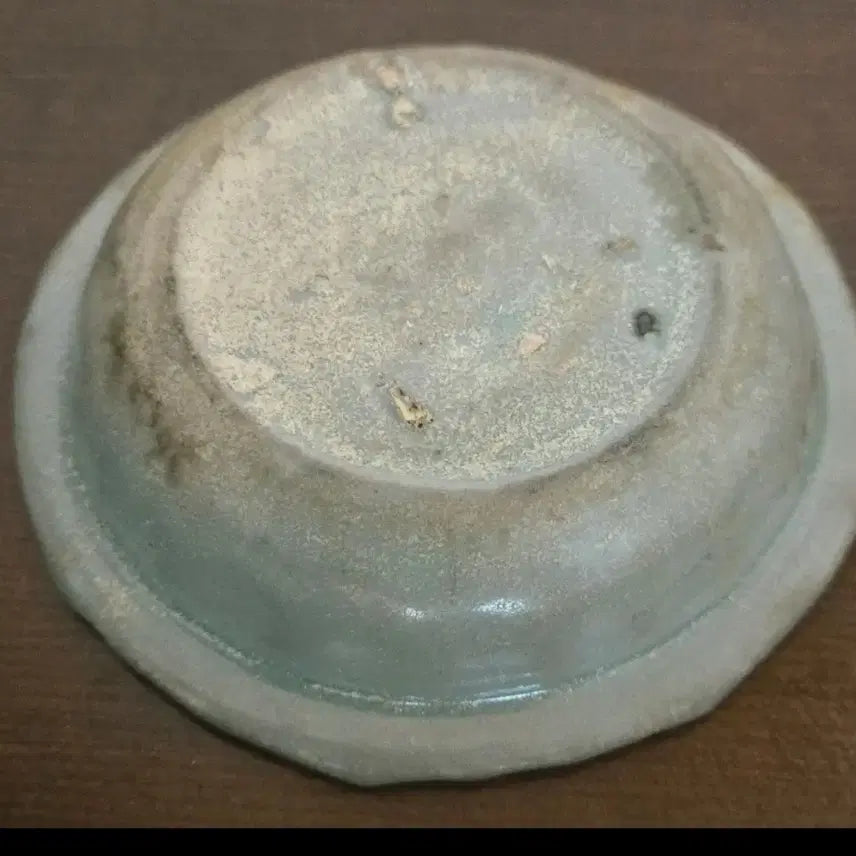 [BUNJANG] Silla Dynasty Pottery Cup with Handle (Baehyung-type pottery with handle) / 제목: [진품] 고려 12~13세기 청자 화형 소접시
