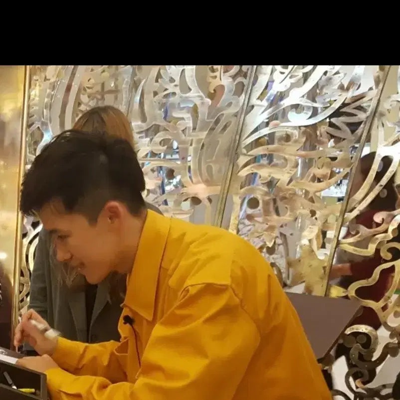 [BUNJANG] HeoPop Autographed Yellow T-Shirt / 허팝파워 허팝 친필 싸인 티셔츠