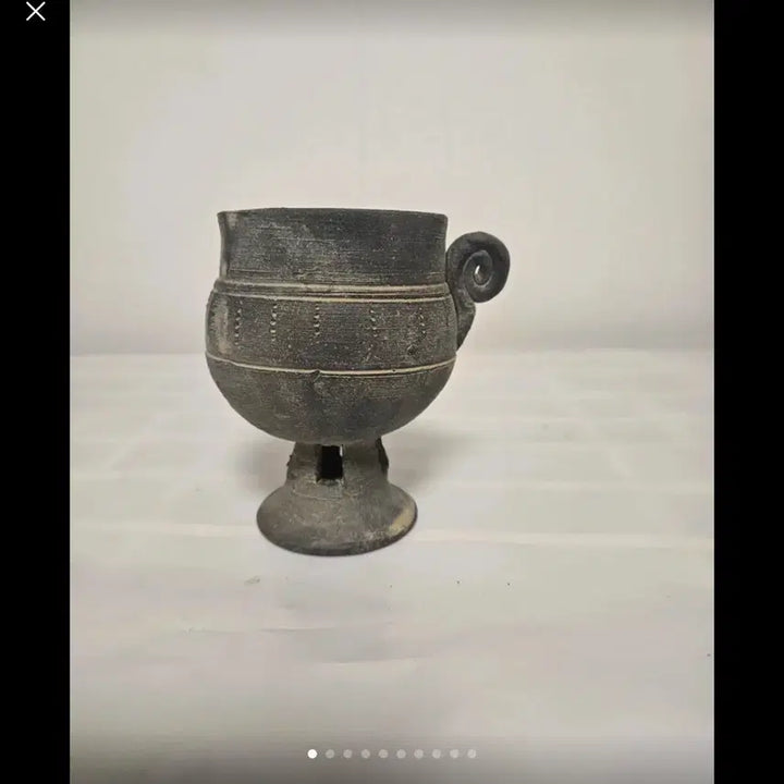 [BUNJANG] Antique Silla Dynasty Style Pottery Cup (Ship-shaped with Handle) / 골동품/삼국시대 양식 토기 잔 (파수부 배형토기)
