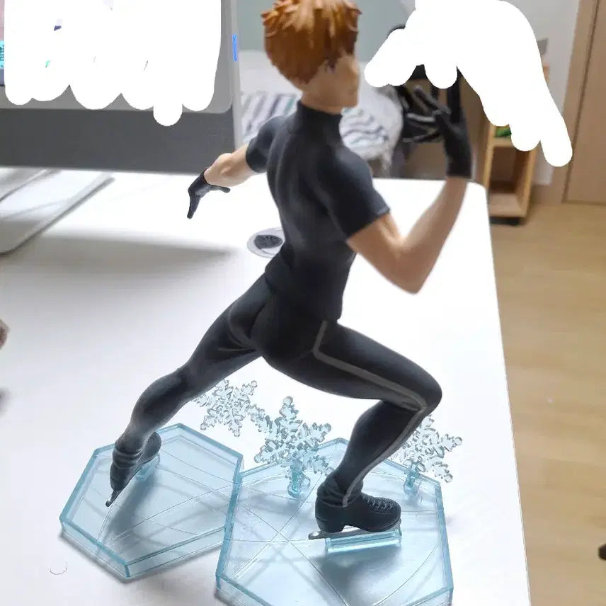 [BUNJANG] Medalist Tsukasa Figure / 메달리스트 츠카사 피규어 판매합니다 (박스 o)