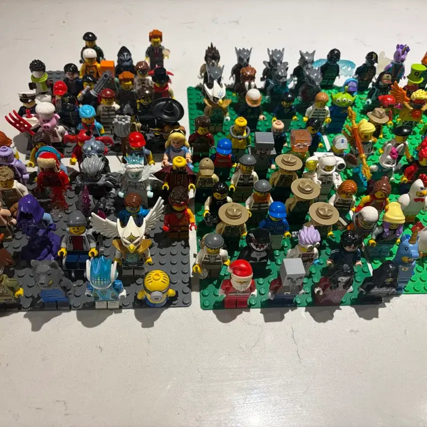 [BUNJANG] LEGO Hidden Side and Seasonal Minifigures Bundle / 레고 히든사이드 및 시즌 미니피규어