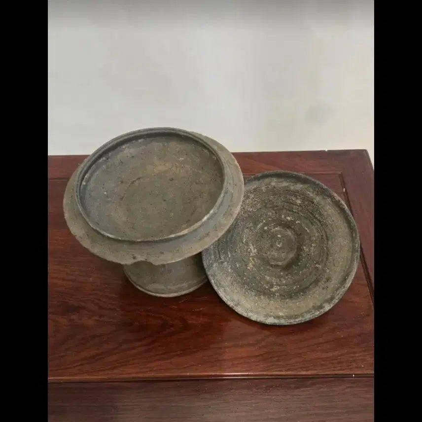 [BUNJANG] Ancient Korean Gaya/Silla Period Pottery Ritual Vessels (Covered Footed Bowl and Base) / 가야/신라] 삼국시대 토기 제기(유개고배) 및 땅제기 입니다