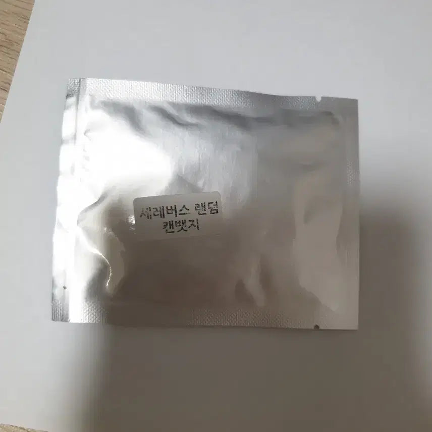 [BUNJANG] Vocaloid SeeU Serenade Universe Random Can Badge / 보컬로이드 시유 유니 세레나데 유니버스 랜덤  캔뱃지