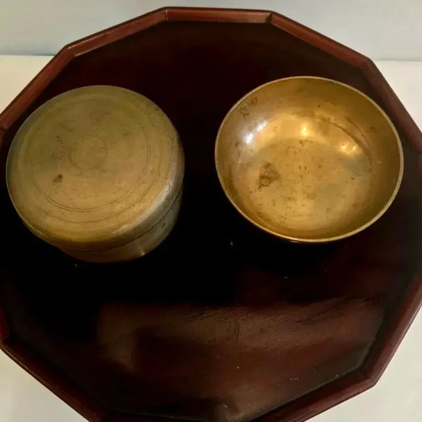 [BUNJANG] Antique Korean Brass Bowls (2-Piece Set) / 옛날 방짜 황동놋그릇 2점  옛날 전통 놋그릇 2점세트입니다.