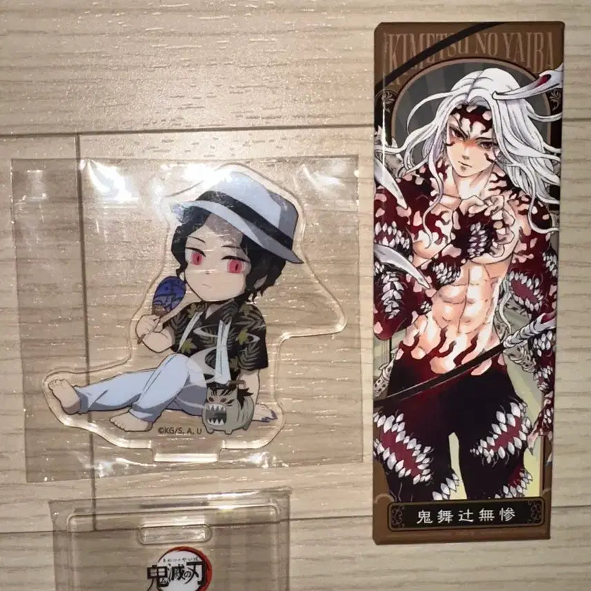 [BUNJANG] Demon Slayer Muzan Summer Vacation Acrylic Stand &amp; Badge Set / (세트)귀멸의 칼날 귀칼 무잔 여름방학 아크릴 + 원화 뱃지