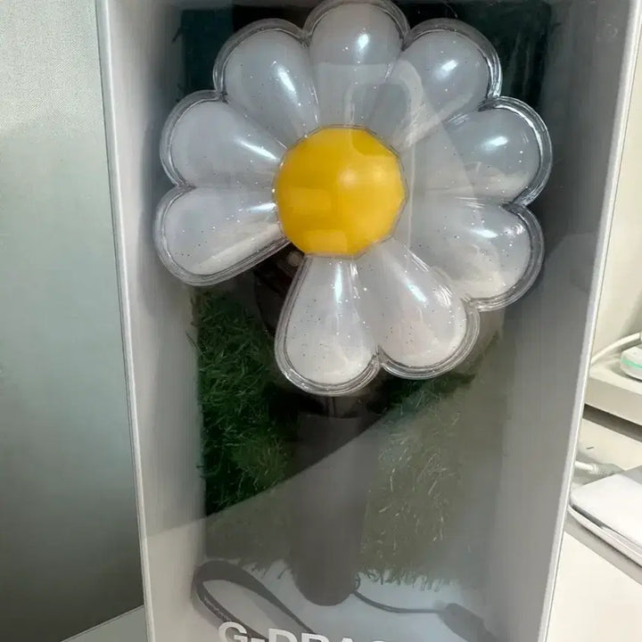 [BUNJANG] G-Dragon Lightstick / 지드래곤 응원봉 급처합니다 응원봉 포카 덤으로 드려요