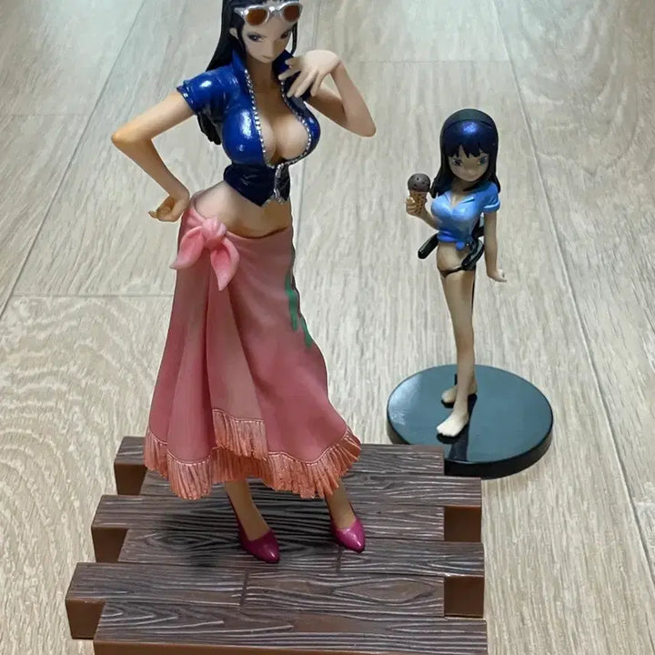 [BUNJANG] One Piece Nico Robin Vintage Figure Bundle / 원피스 니코로빈 제일복권 고전 피규어 일괄