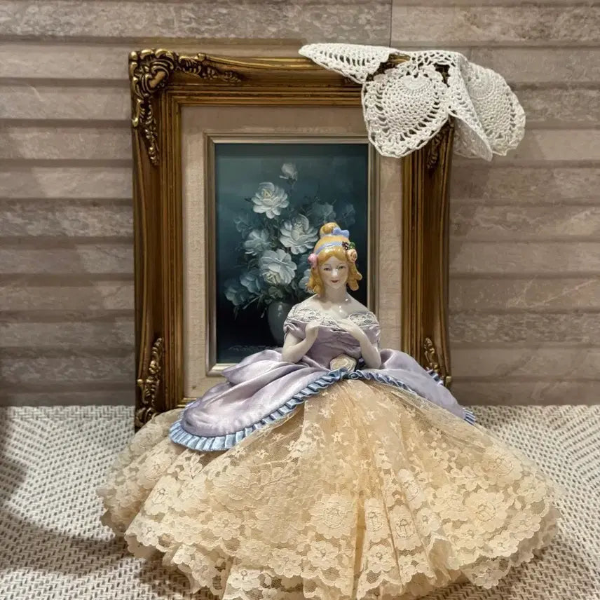 [BUNJANG] Goebel Half-Doll Tiptop Figurine / 괴벨 하프돌 티코지 피겨린