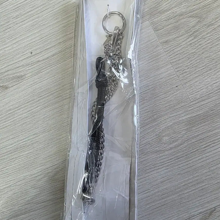 [BUNJANG] BTS [ARIRANG] Official MD Link Keychain / 방탄소년단의 앨범 발매를 기념하여 출시된 [ARIRANG] 공식 MD 링크 키체인