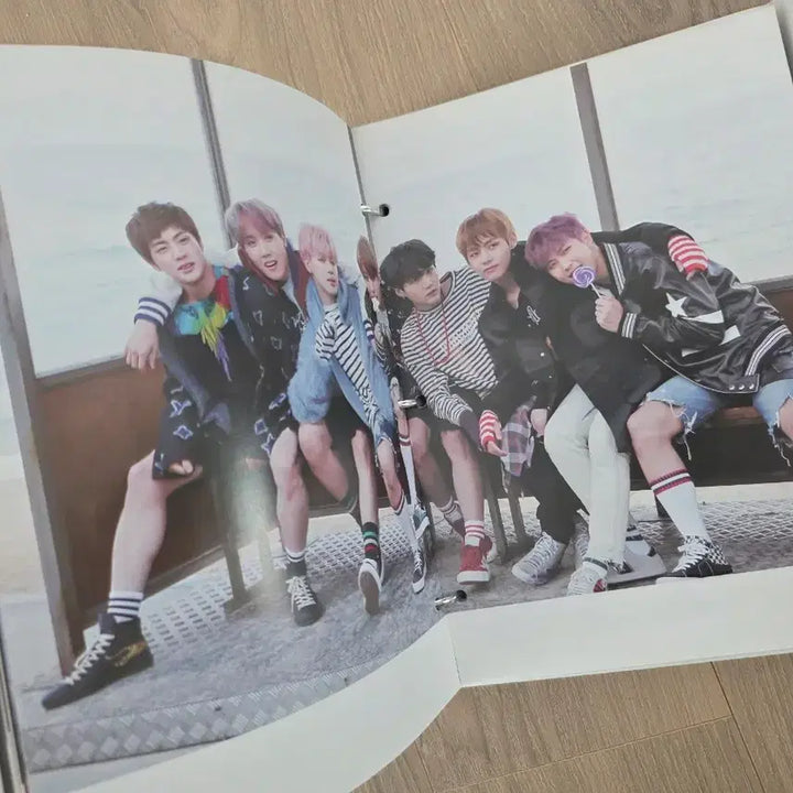 [BUNJANG] BTS Memories 2017 DVD Jin Photocard / 방탄소년단 BTS 메모리즈 2017 DVD 석진포카포함