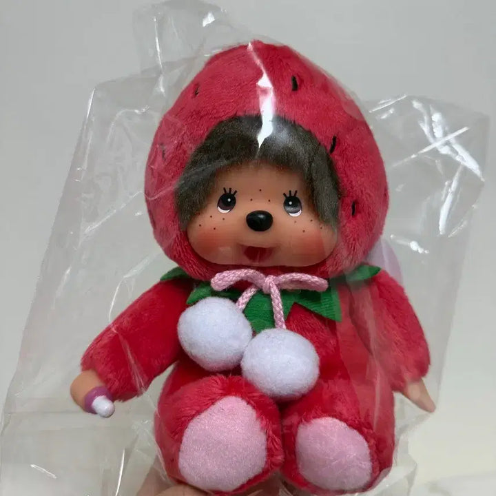 [BUNJANG] Japanese Limited Edition Strawberry Monchhichi Doll / 일본 한정 딸기 몬치치 인형