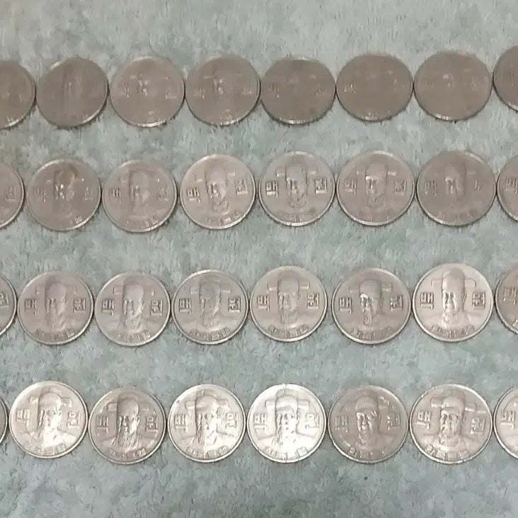 [BUNJANG] 1971, 1972, 1975, 1982 100 Won Coins Bundle Set (40 pcs) / 1971,72,75,82년100원 동전 총40개 일괄