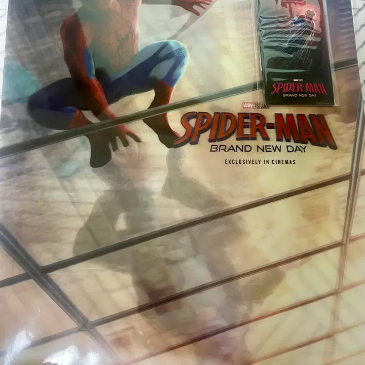 [BUNJANG] Spider-Man Lenticular Poster &amp; ULTRA 4DX Moment Label Bundle Set / 스파이더맨 포스터+ULTRA 4DX모먼트라벨 일괄